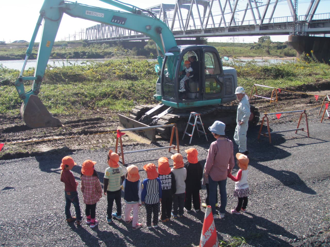 重機の見学・操作体験